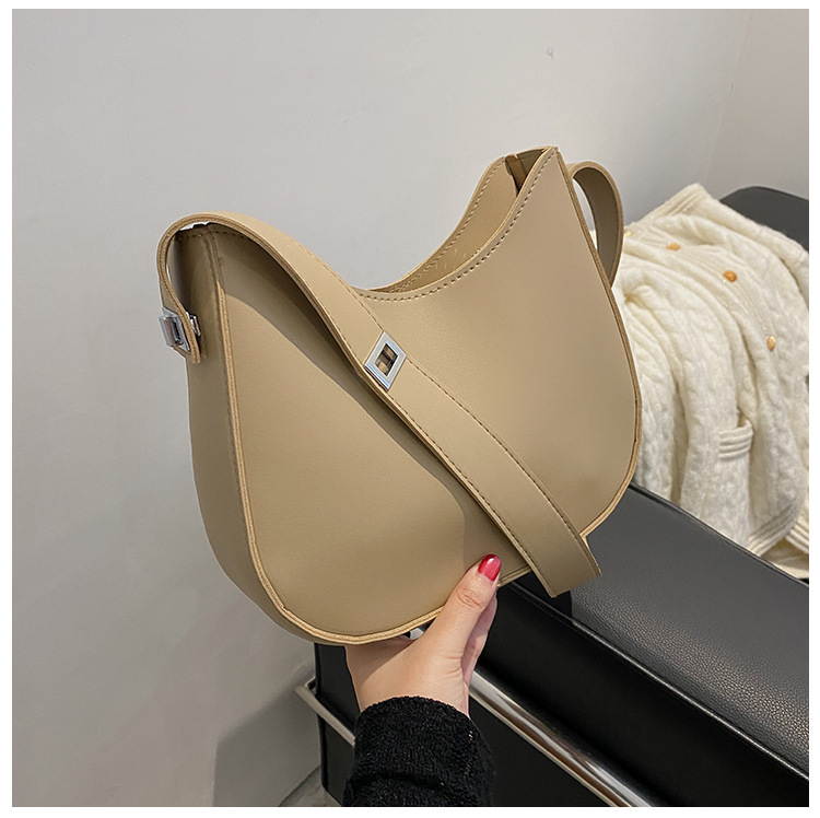 Korean Retro Underarm Shoulder Bag