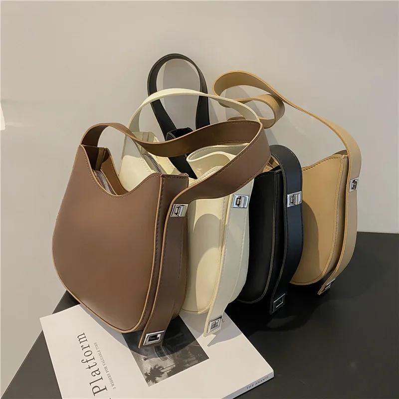 Korean Retro Underarm Shoulder Bag