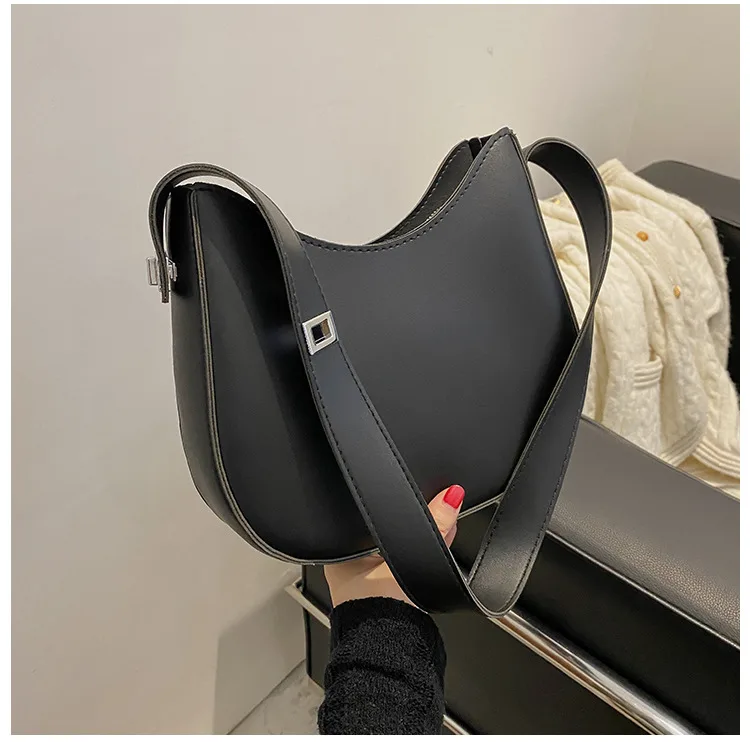 Korean Retro Underarm Shoulder Bag