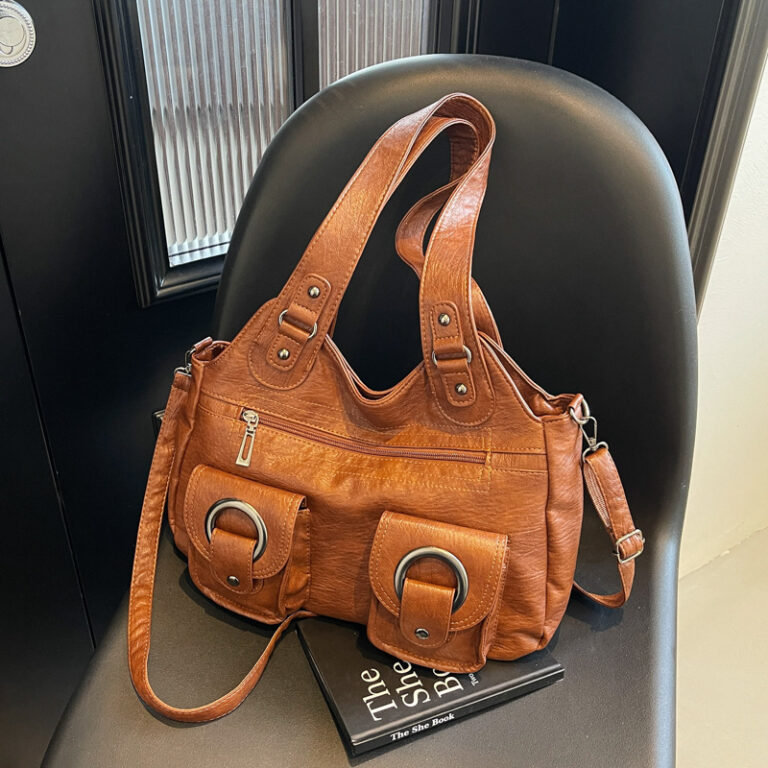 Lunéra Vintage Shoulder Bag