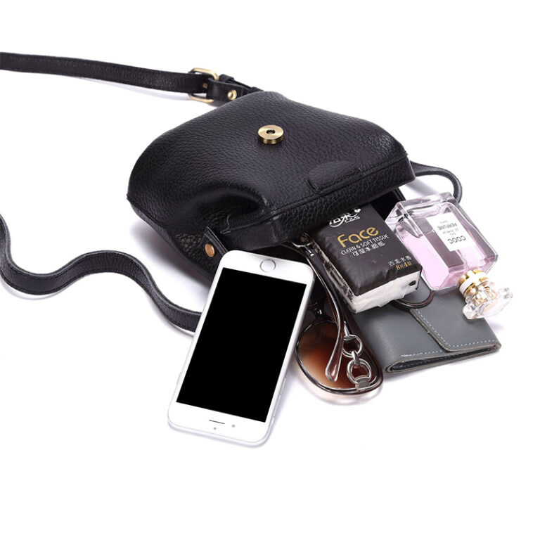 Marélla Buckle Leather Shoulder Bag