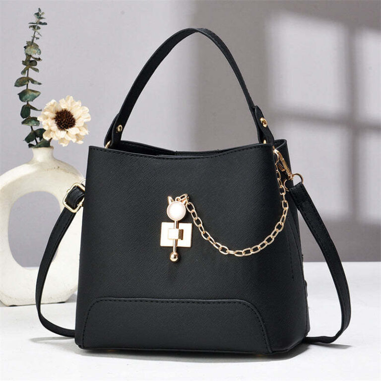 Noémi Charm Bucket Bag – Small Black Shoulder Bag for Women