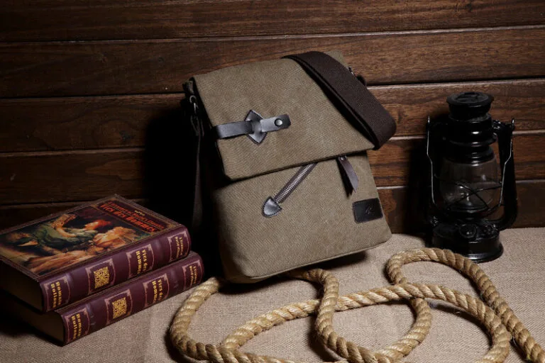 Rovén Canvas Travel Satchel Bag